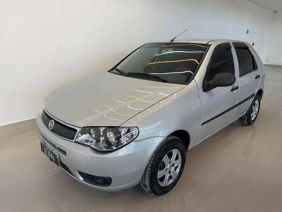 FIAT PALIO 1.0 MPI ATTRACTIVE 8V FLEX 4P MANUAL FIAT PALIO 1.0 MPI ATTRACTIVE 8V FLEX 4P MANUAL